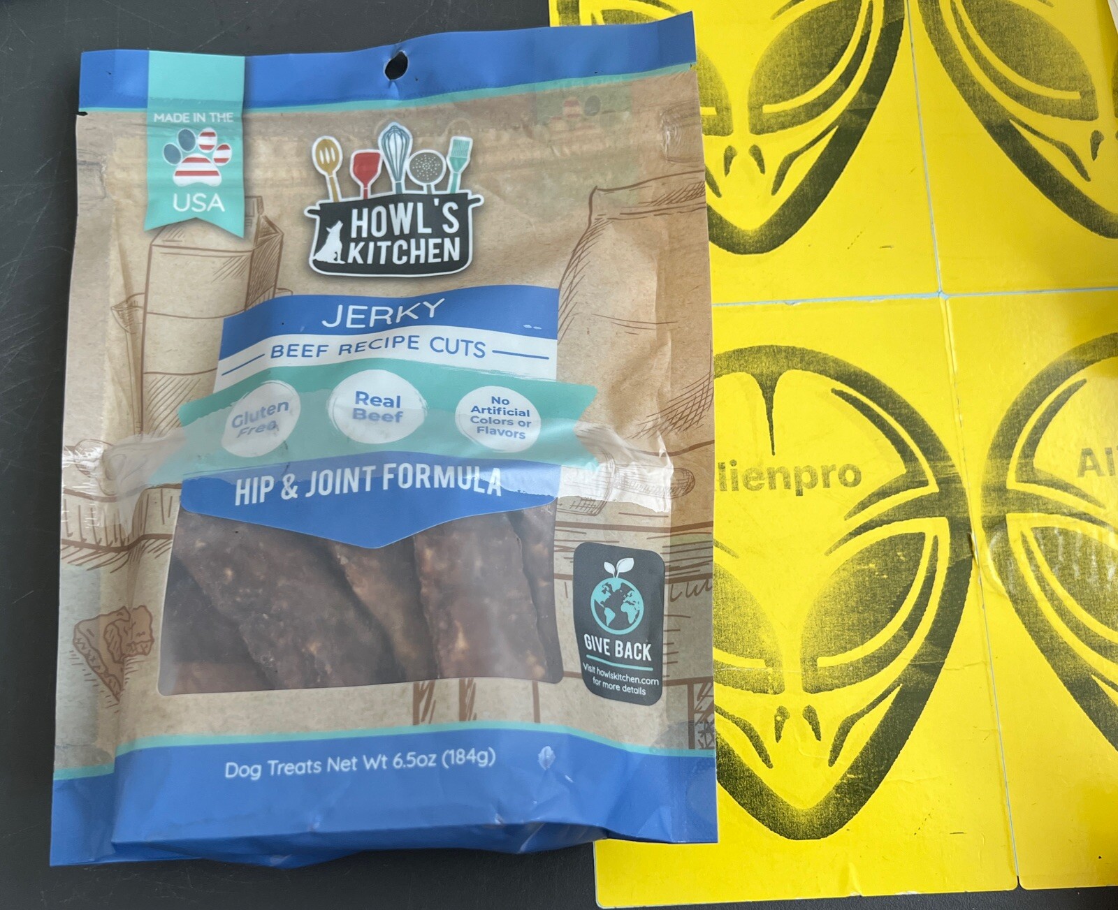 New HIP & jOINT Formula Beef Recipe Cuts Jerky By HOWL’S KITCHEN 6.5oz Bags