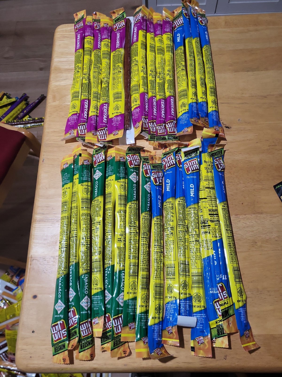Lot 30 Slim Jim Monster 8 Tabasco 11 Teriyaki 11 Mild 1.94oz. BB: 4/26