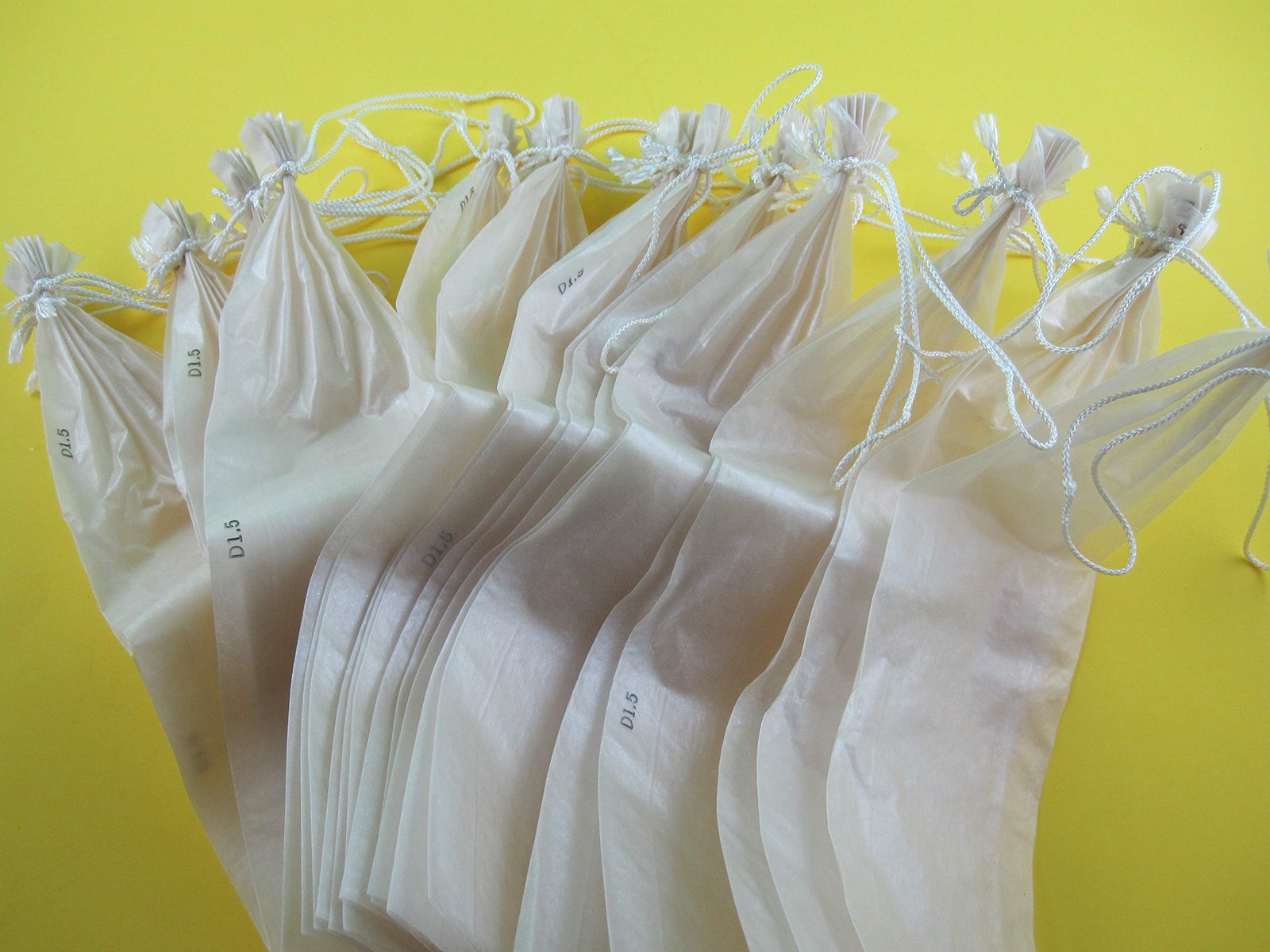 2 LB CLEAR casings. (25) CLEAR Summer Sausage Casings Sleeves for 50 lbs of meat