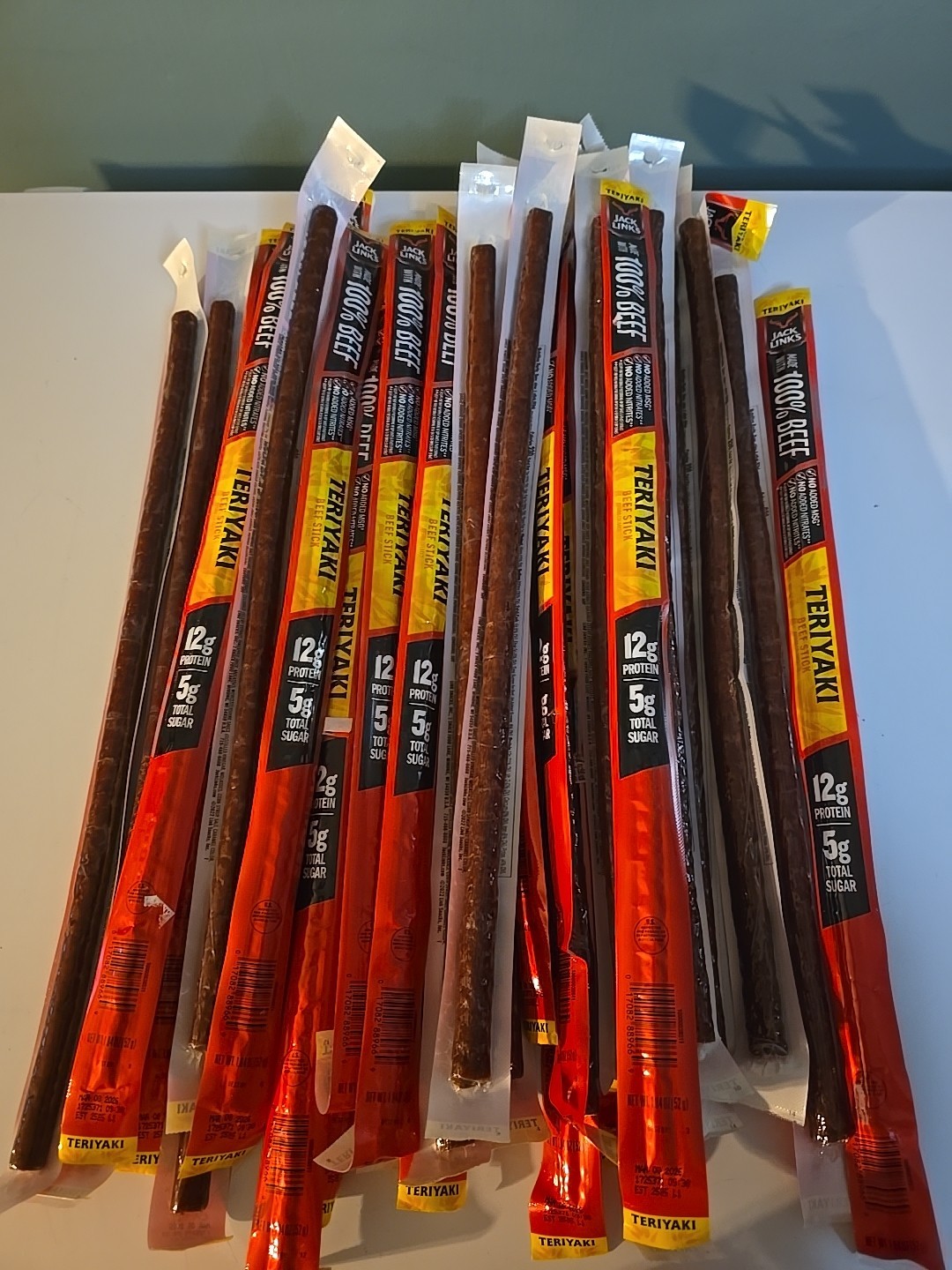 (29) Jack Links Teriyaki 1.84oz Each 100% Beef BB 03/08/26