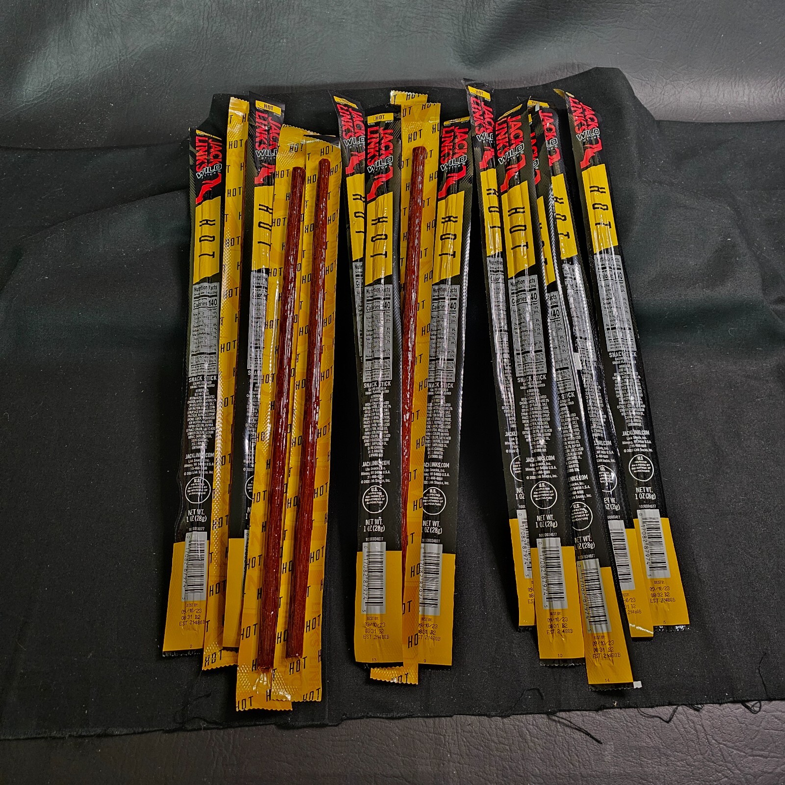 (15) Jack Link’s Wild Beef Sticks Hot Spicy Protein Snack Meat Stick NWOB
