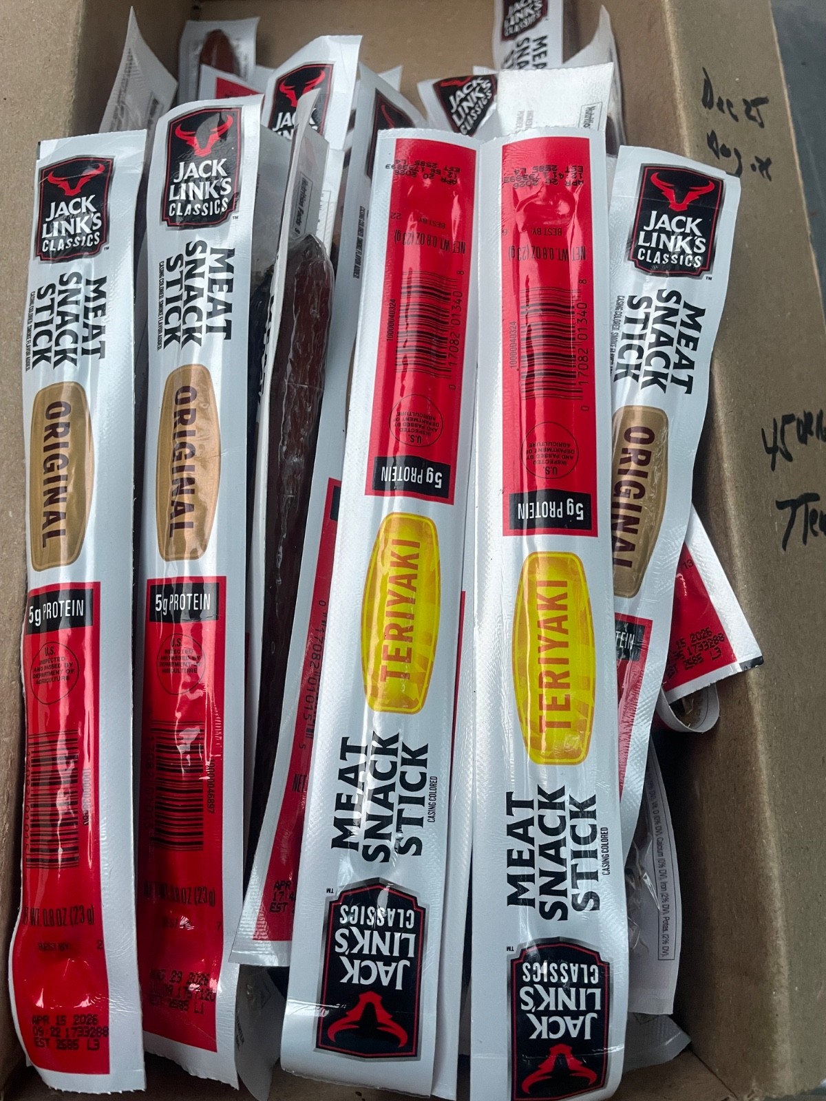 Lot of 52 Jack Link’s Classics Meat Snack Stick Original 0.8 oz Sticks 8/2026