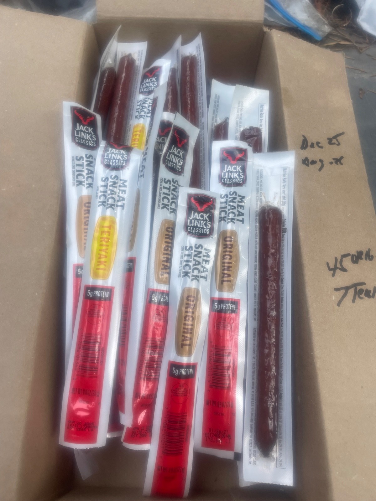 Lot of 52 Jack Link’s Classics Meat Snack Stick Original 0.8 oz Sticks 8/2026